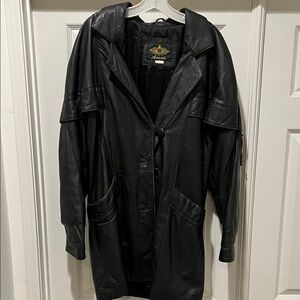 Avanti Vintage Black Leather Trench Coat